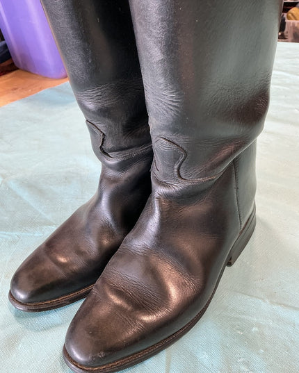 English Boots Tall Size 8 
