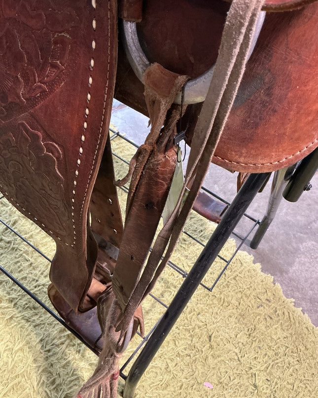 Western Saddle S15" G7"