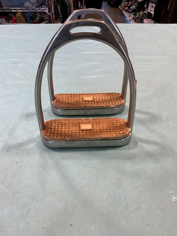 English Stirrups – Set of 2 | Used, Acceptable