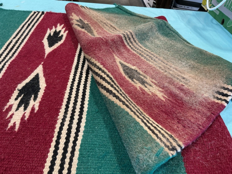 Saddle Blanket Red/Green/Tan. 32 x 31