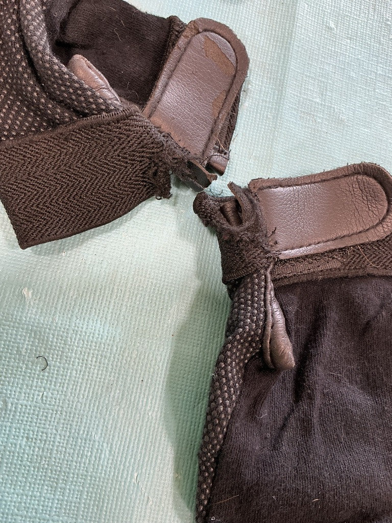 English Riding Gloves *Ripped See Pictures *
