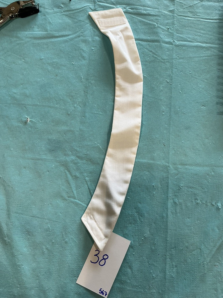 English Collars 2 Sizes White