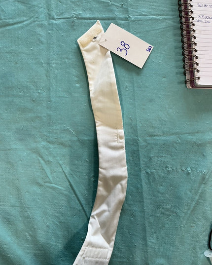 English Collars 2 Sizes White