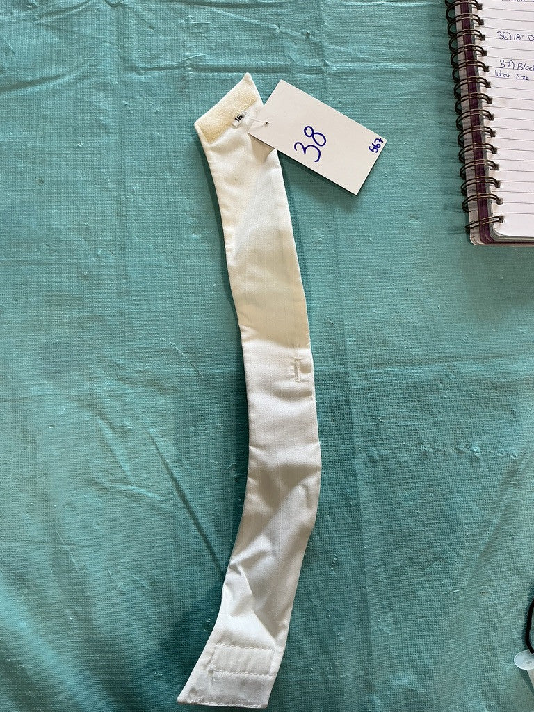 English Collars 2 Sizes White