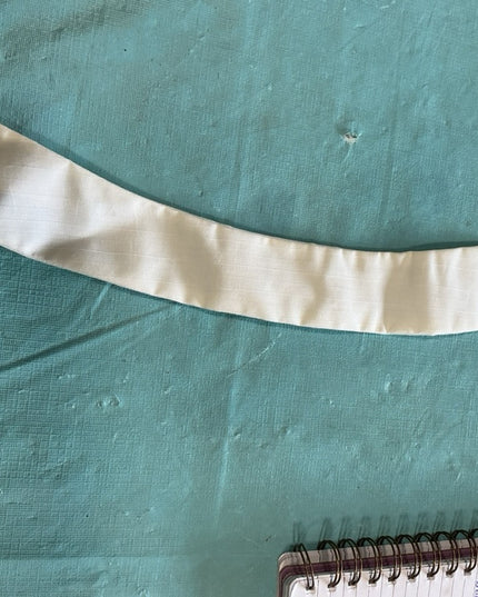 English Collars 2 Sizes White