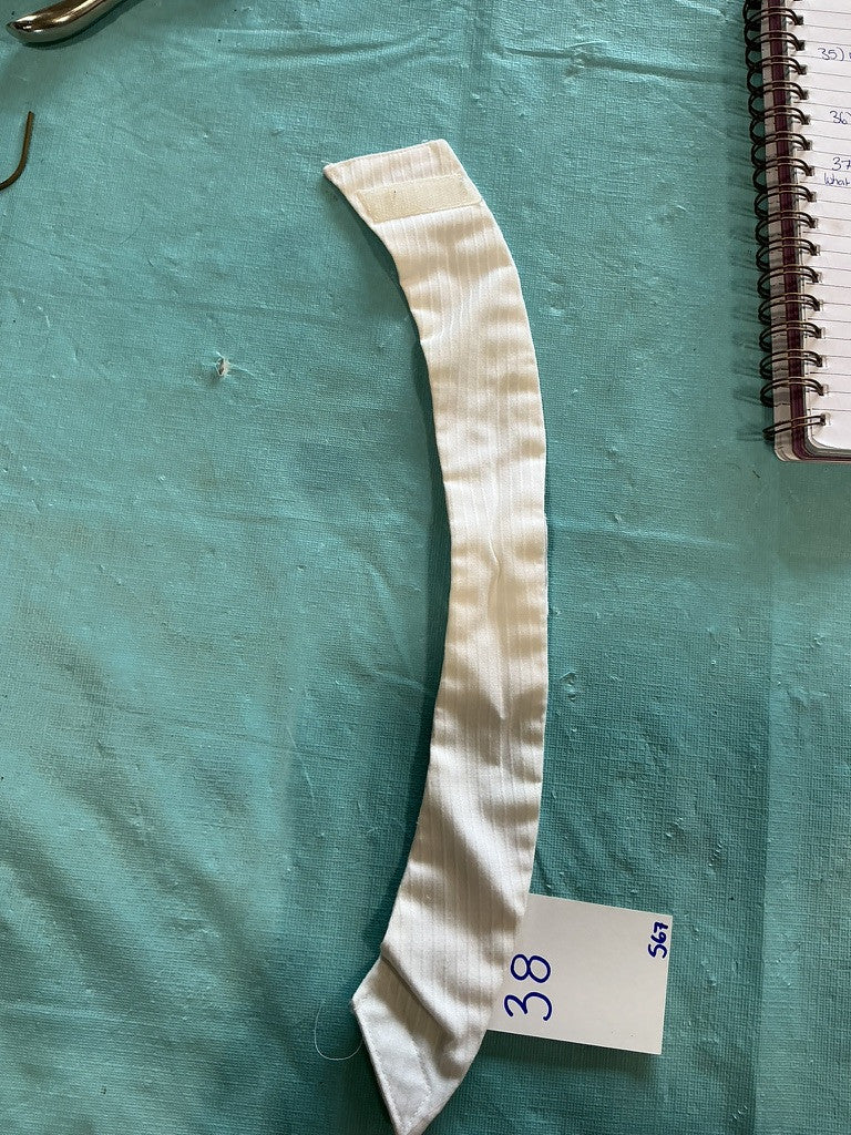 English Collars 2 Sizes White