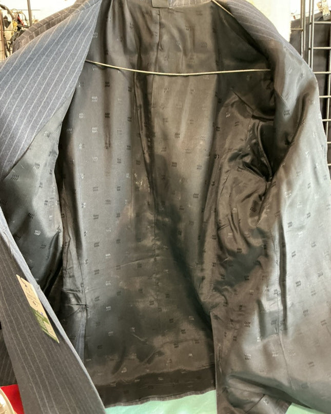 English Show Jacket Size 18 in Strip