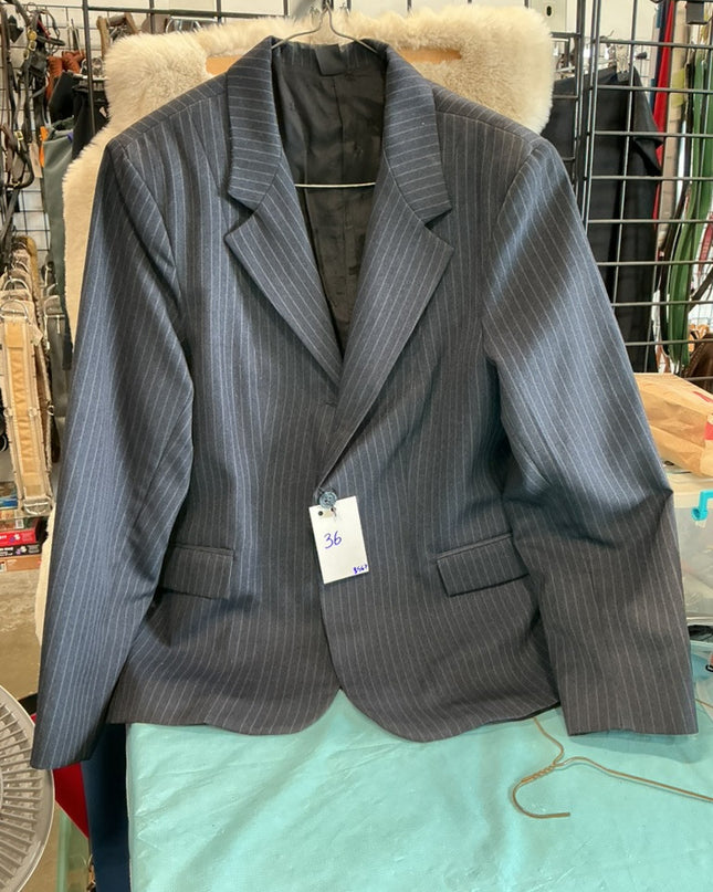 English Show Jacket Size 18 in Strip
