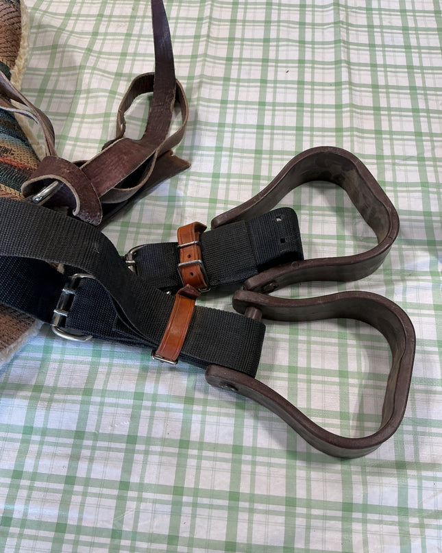 bareback pad with stirrups 
