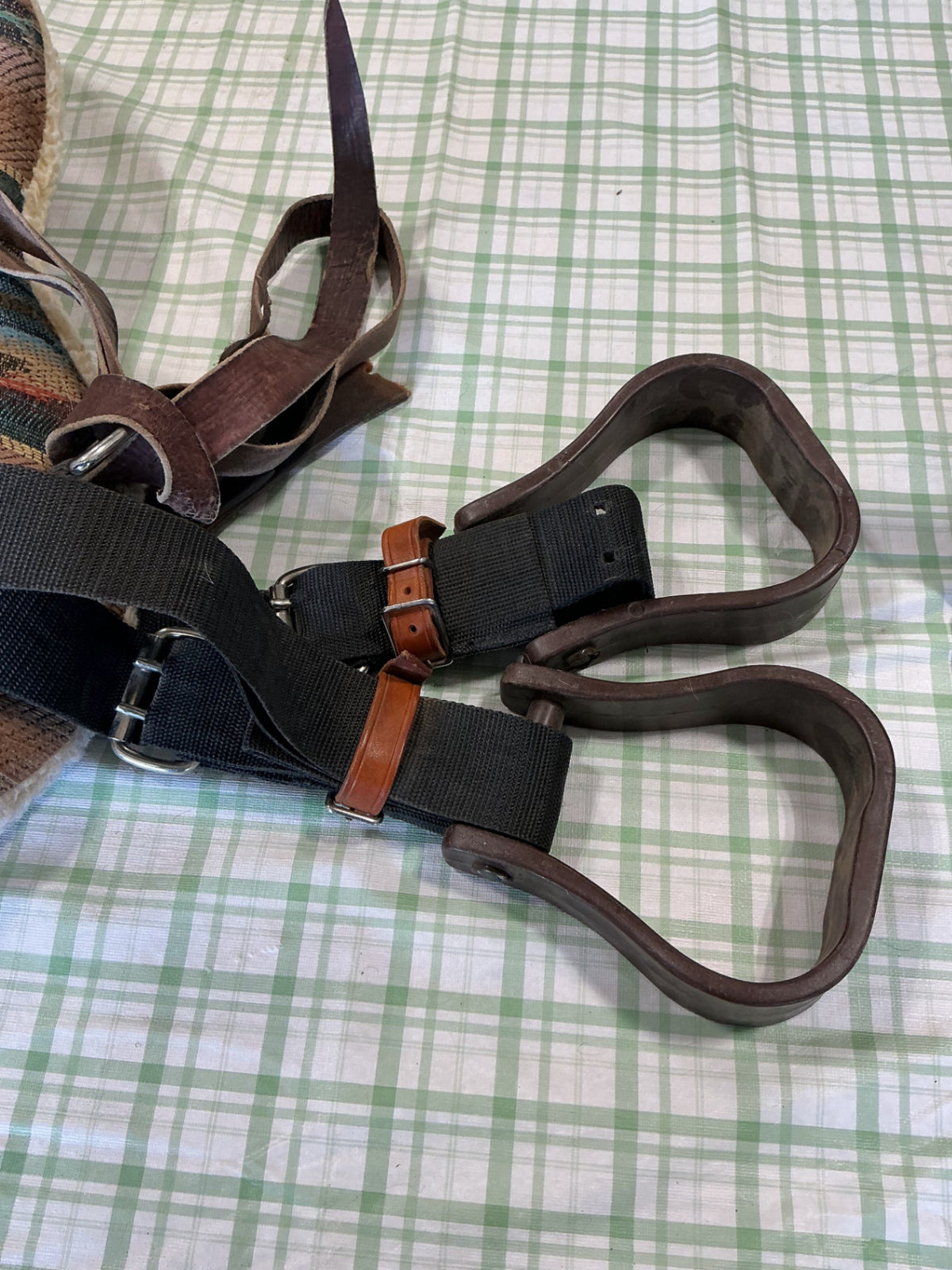 bareback pad with stirrups 