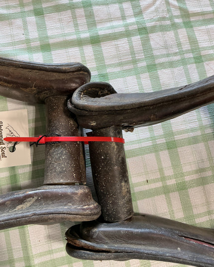 western stirrups 