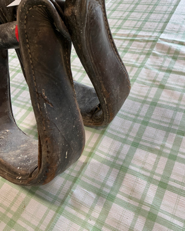 western stirrups 