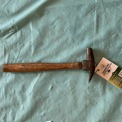 shoeing hammer 