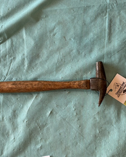 shoeing hammer 