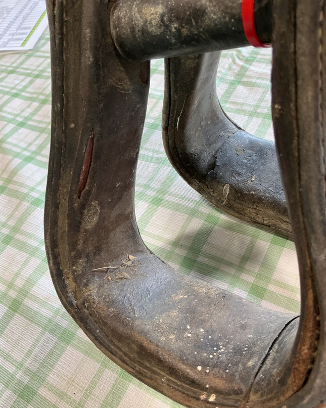 western stirrups 