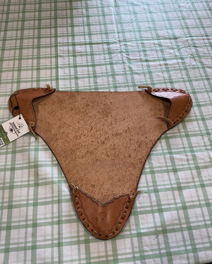 leather tripod seat 