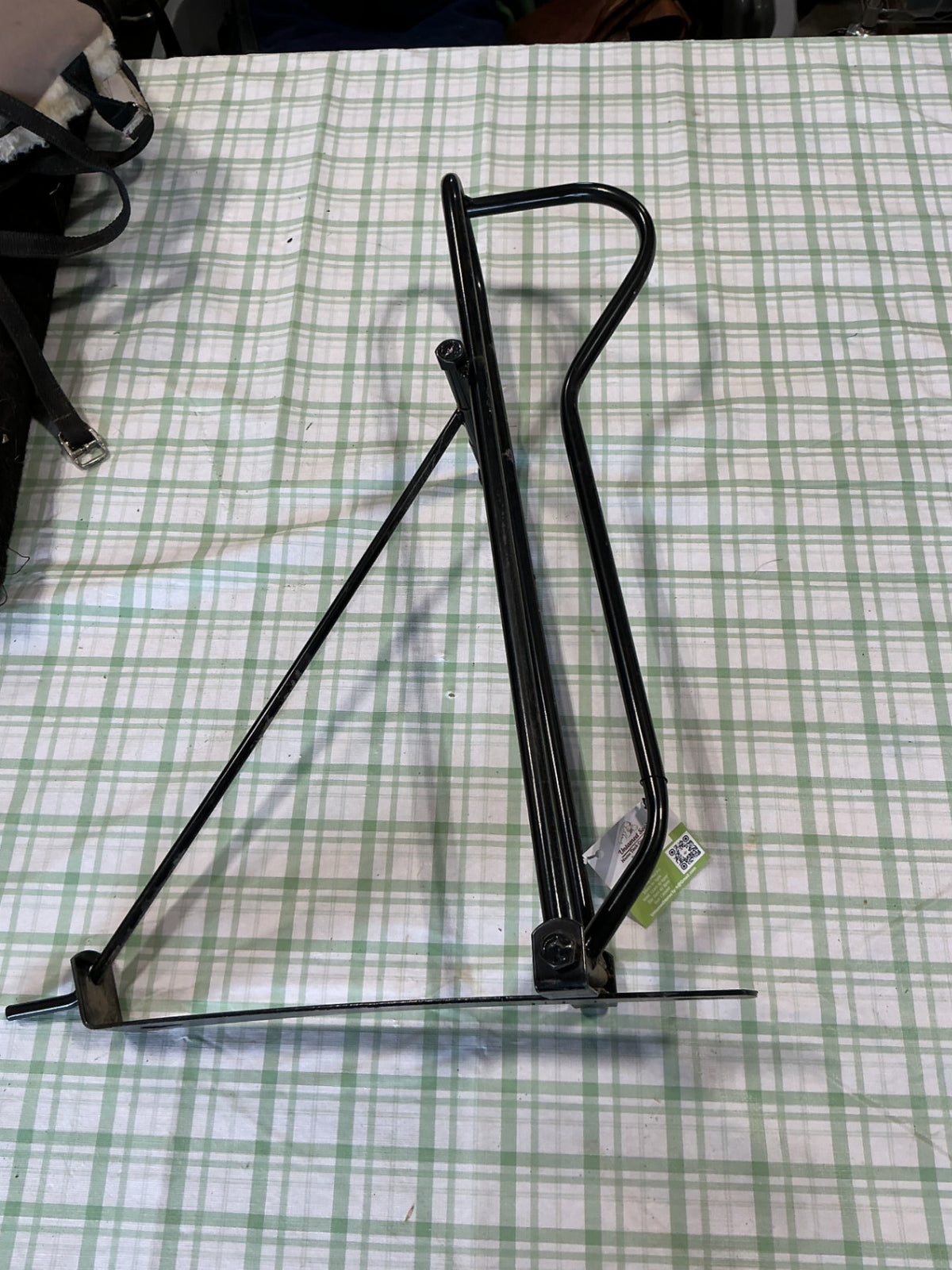 saddle stand wall mount
