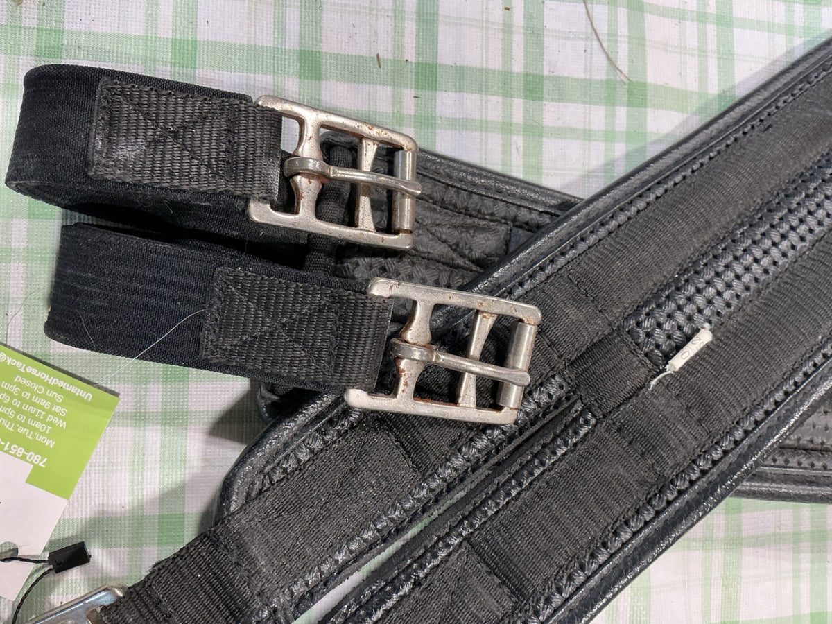 english dressage girth black neoprint 52"
