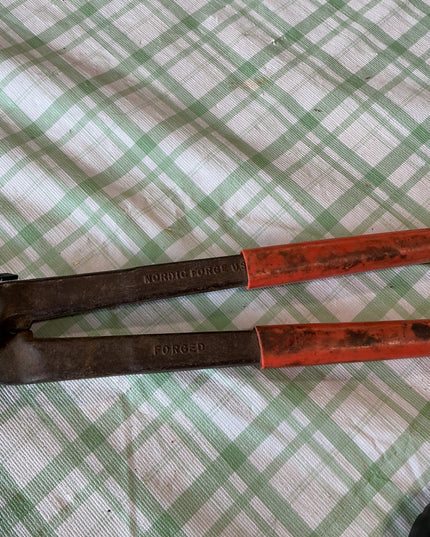 hoof clippers orange handle 