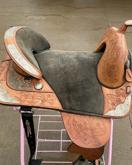 Western Saddle Treeless S16" G8"