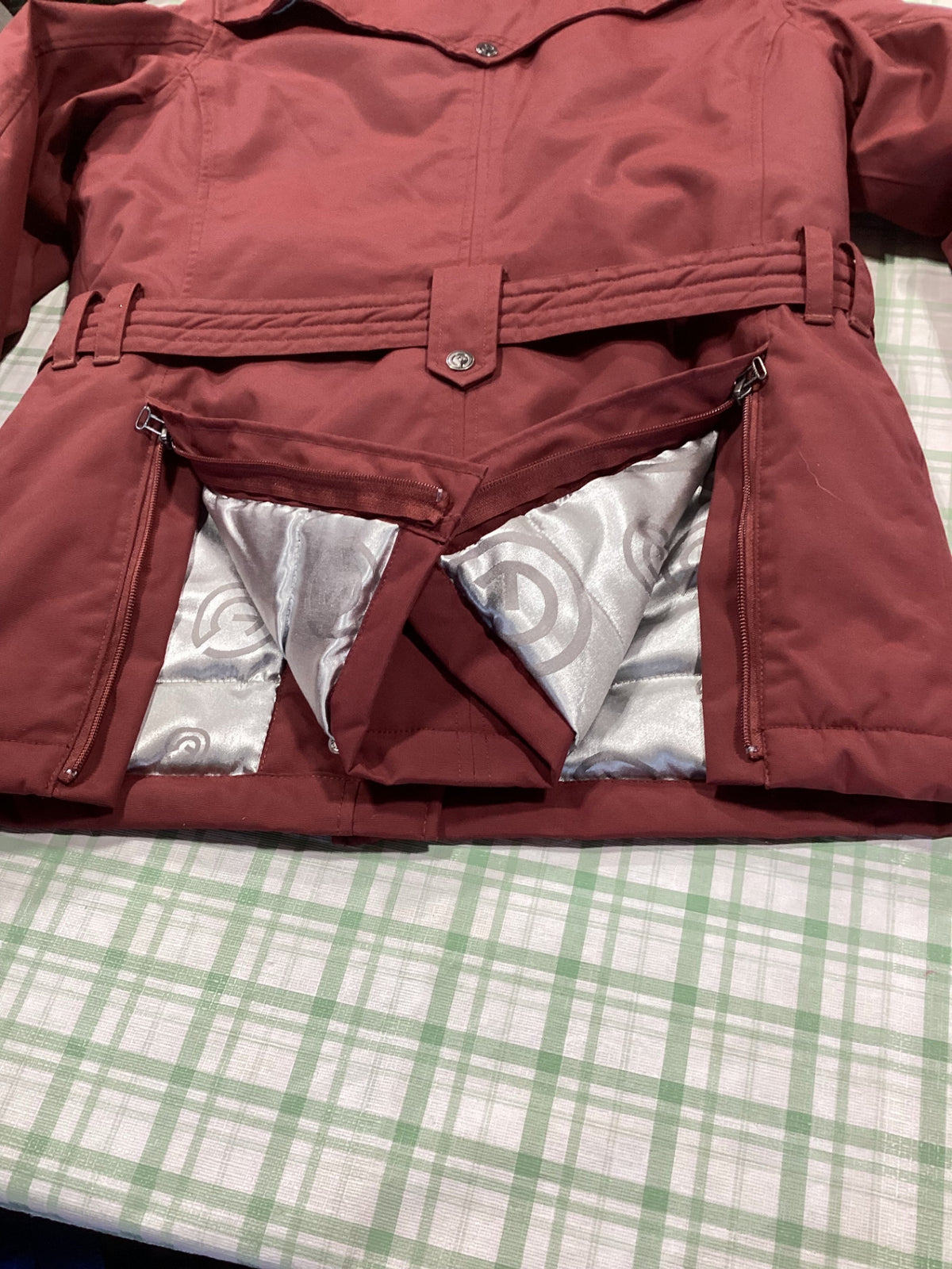 winter coat maroon heavy duty 
