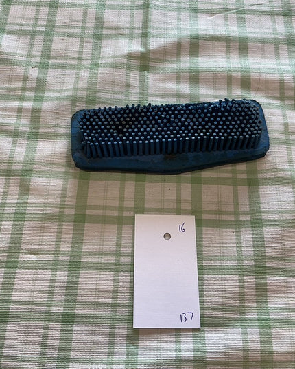 Curry Comb Blue Soft 