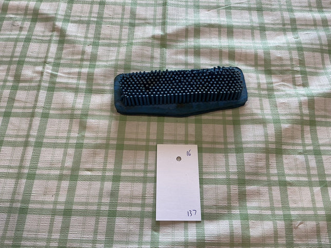 Curry Comb Blue Soft 