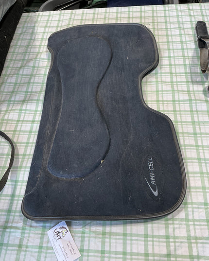 black felt saddle pad ami-cell 