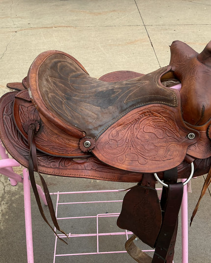 Western Saddle S15" G8"