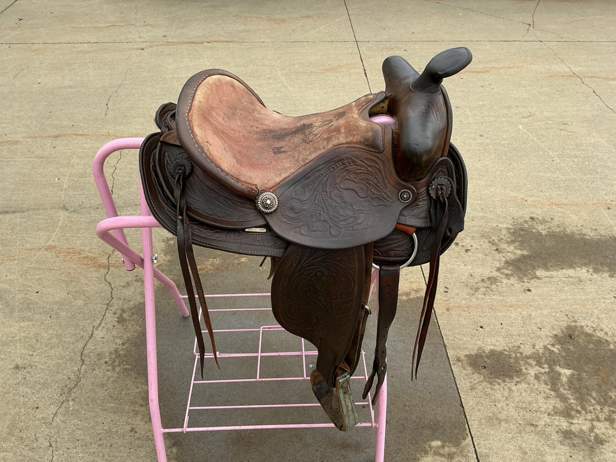 Western Saddle S15" G8"