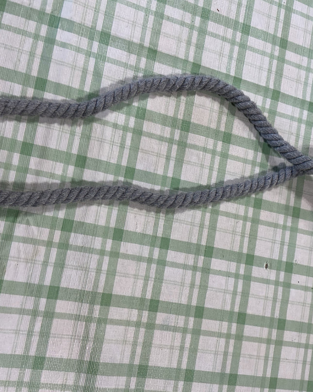 hat hanger rope