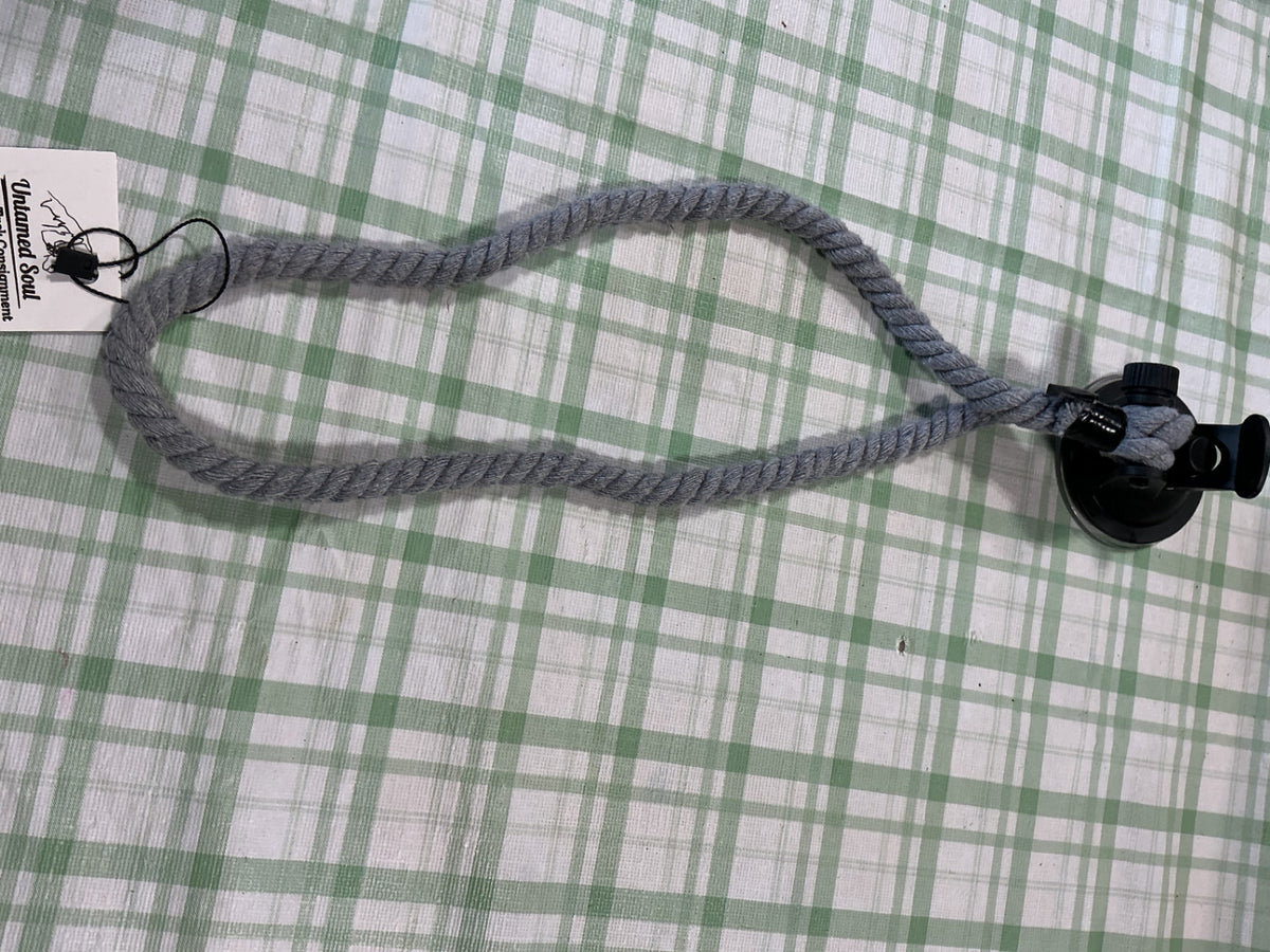 hat hanger rope