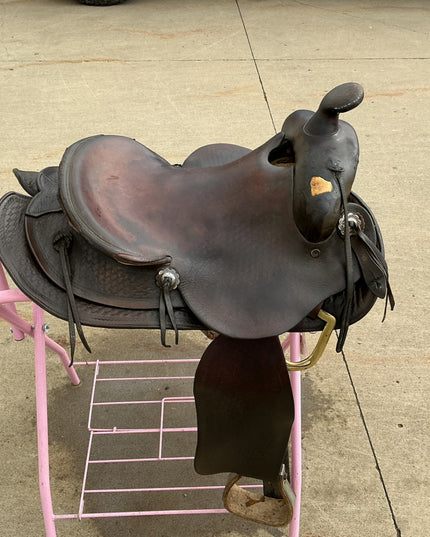 Western Saddle S15" G8"