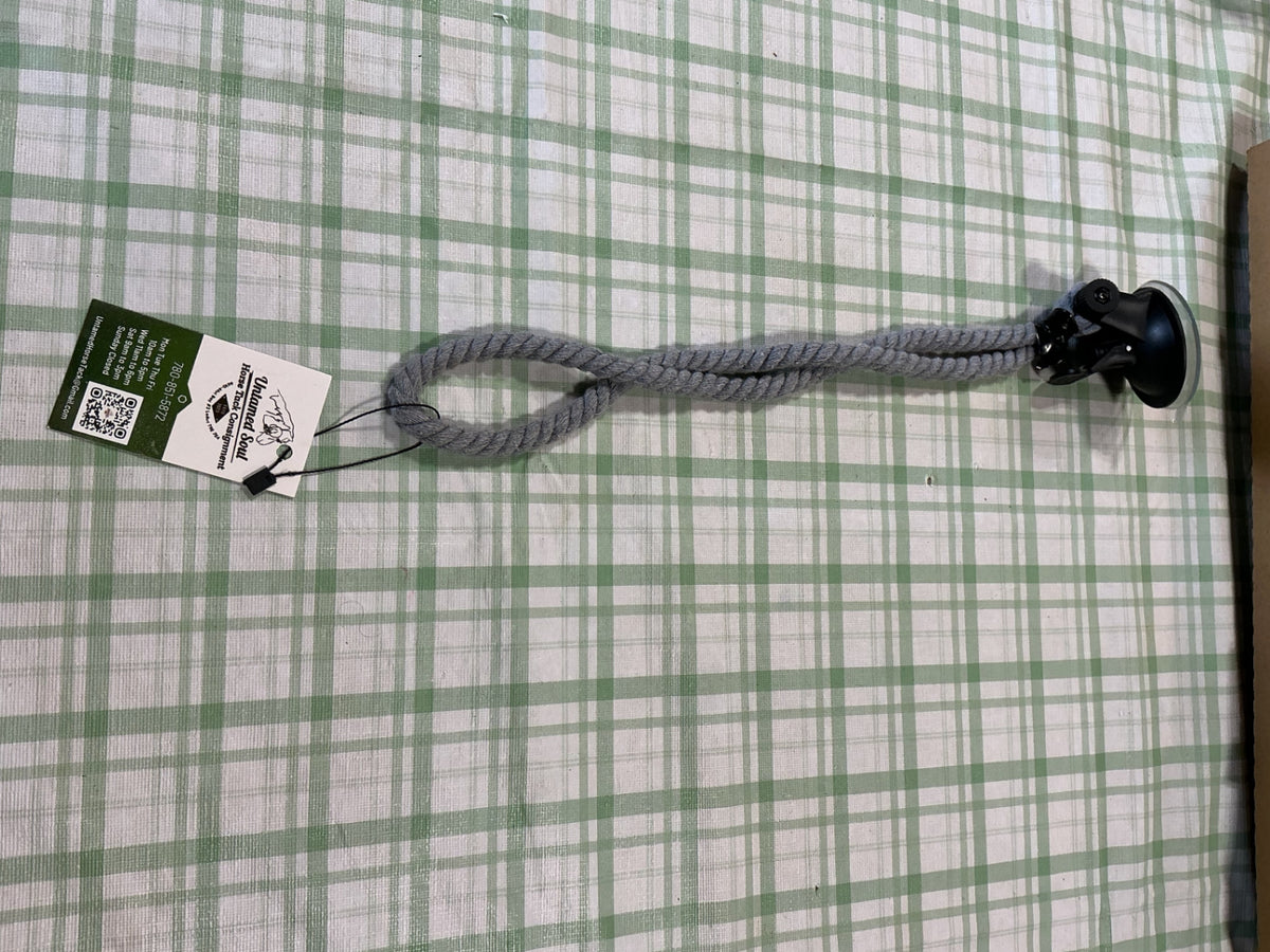 hat hanger rope