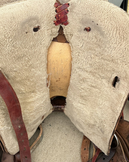 Western Saddle S15" G8"