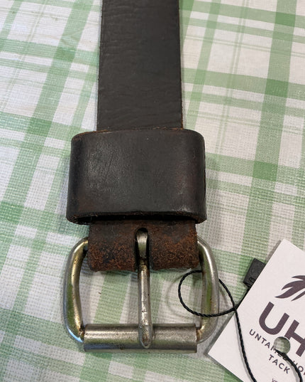 back cinch dark brown leather with front cinch keeper 