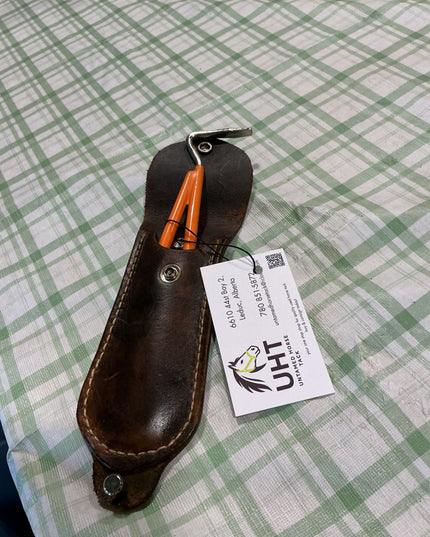 leathern hoof kife holder 