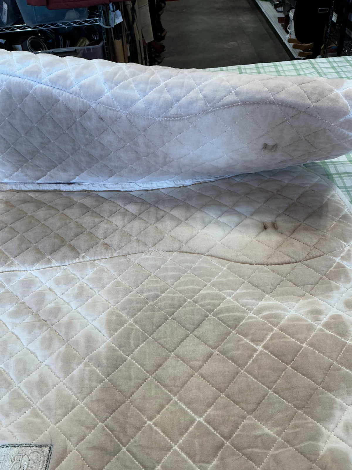 English Saddle Pad Greenhawk White