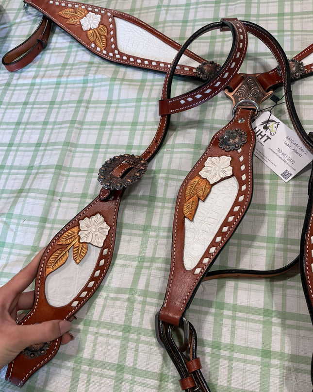 western breast collar with matching bridle one ear fit 
