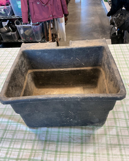 feed tub black 