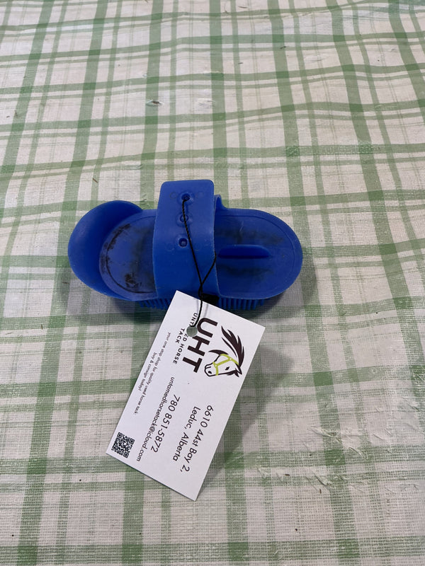 Curry Comb – Blue, Small/Mini | Used, Good