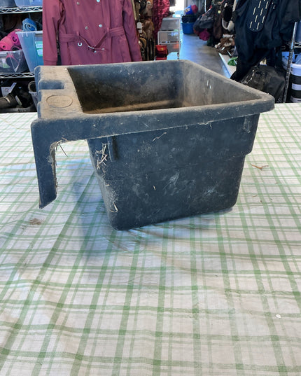 feed tub black 