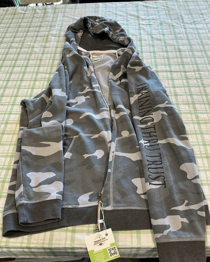 camo sweater zip up large 