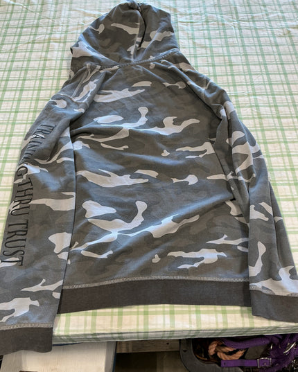 camo sweater zip up large 