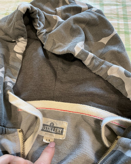 camo sweater zip up large 