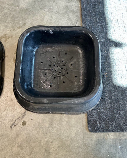 feeding tub black 