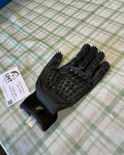 grooming glove black small 