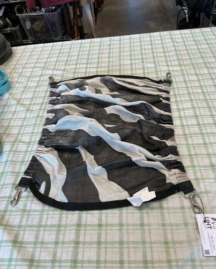 belly band fly sheet black and white 