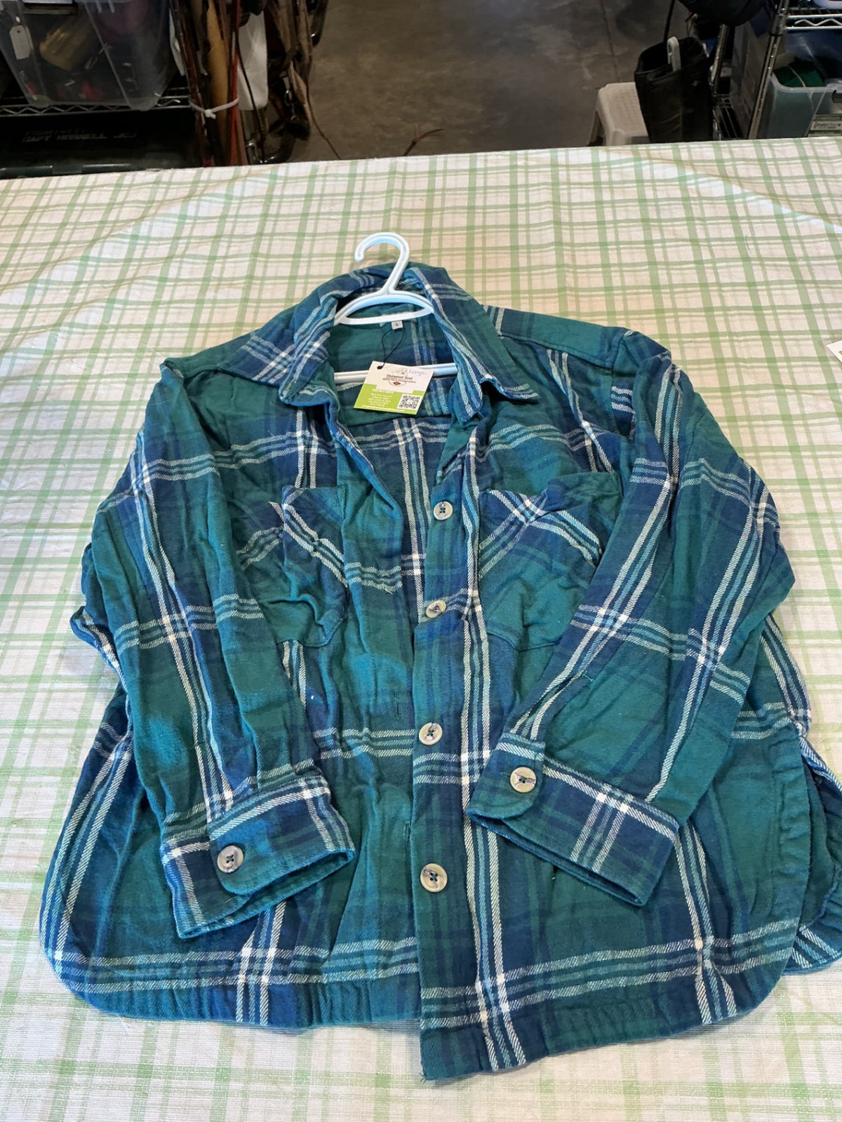 button up shirt green large 