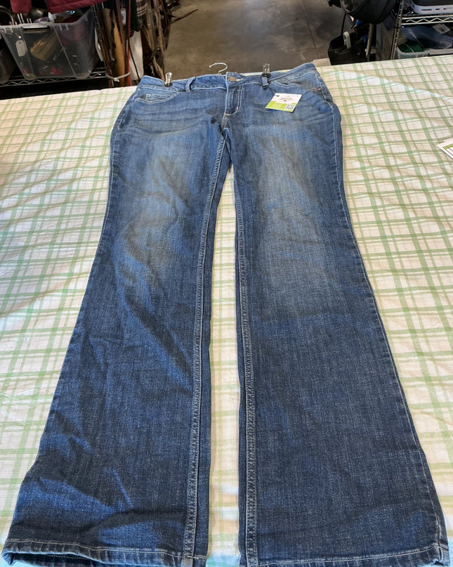 wrangler jeans 13x36 boot cut 